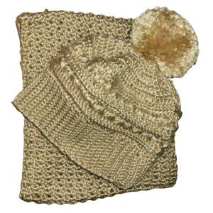 Hand made crochet 2 piece  set beannie with color, big pompom